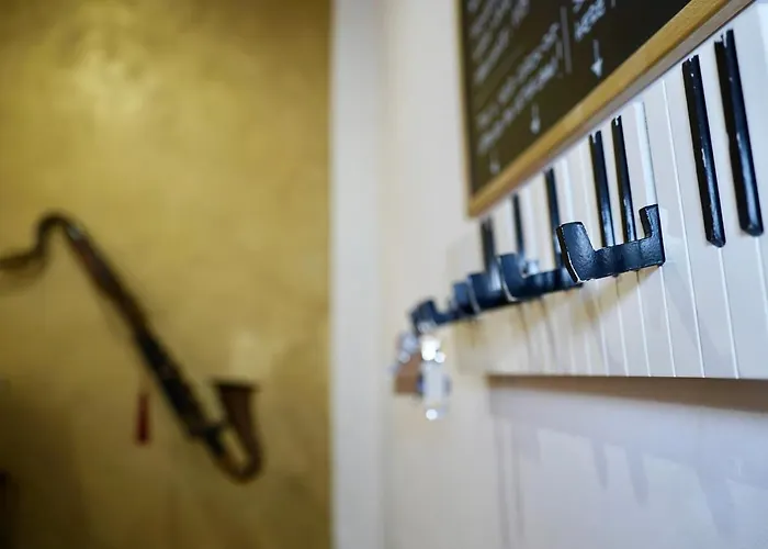 B&B Arts And MusicBed and Breakfast